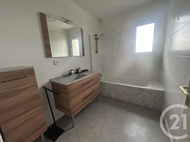 Maison à vendre - 8 pièces - 155 m2 - St Pierre De Mons - 33 - AQUITAINE