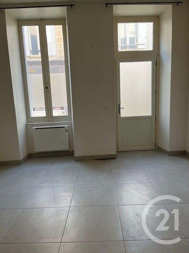 Appartement T2 à louer - 2 pièces - 42,60 m2 - La Reole - 33 - AQUITAINE