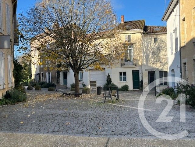 Appartement T2 à louer - 2 pièces - 42,60 m2 - La Reole - 33 - AQUITAINE