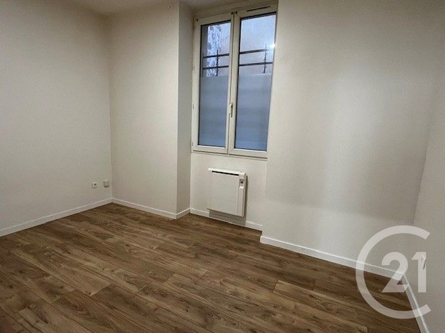Appartement T2 à louer - 2 pièces - 42,60 m2 - La Reole - 33 - AQUITAINE
