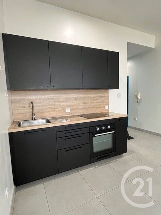 Appartement T2 à louer - 2 pièces - 42,60 m2 - La Reole - 33 - AQUITAINE