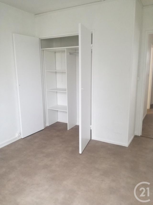 Appartement F4 &agrave; louer - 4 pi&egrave;ces - 77,34 m2 - Cenon - 33 - AQUITAINE