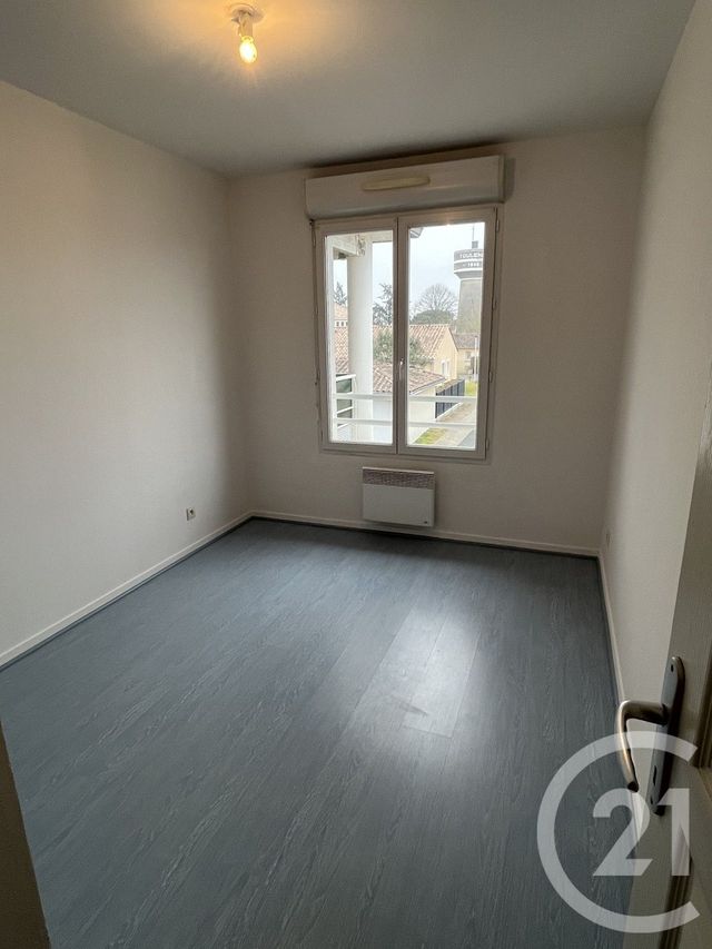 Appartement T3 &agrave; louer - 3 pi&egrave;ces - 60,34 m2 - Toulenne - 33 - AQUITAINE