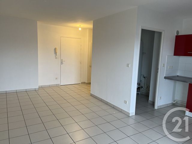 Appartement T3 &agrave; louer - 3 pi&egrave;ces - 60,34 m2 - Toulenne - 33 - AQUITAINE
