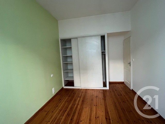 Appartement T4 &agrave; louer - 4 pi&egrave;ces - 72,56 m2 - Langon - 33 - AQUITAINE