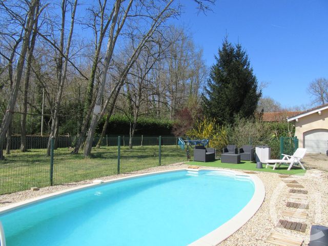 Maison &agrave; louer - 6 pi&egrave;ces - 160 m2 - Landiras - 33 - AQUITAINE