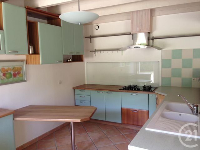 Maison &agrave; louer - 6 pi&egrave;ces - 160 m2 - Landiras - 33 - AQUITAINE