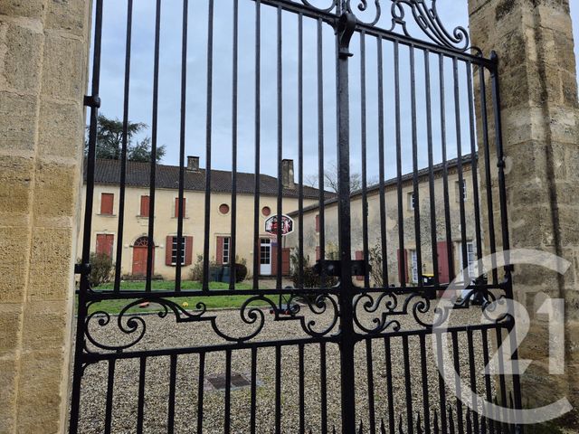 Maison &agrave; louer - 6 pi&egrave;ces - 226,30 m2 - Castets Et Castillon - 33 - AQUITAINE