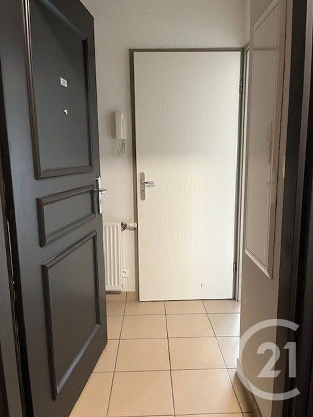 Appartement &agrave; louer - 2 pi&egrave;ces - 42,13 m2 - Gironde Sur Dropt - 33 - AQUITAINE