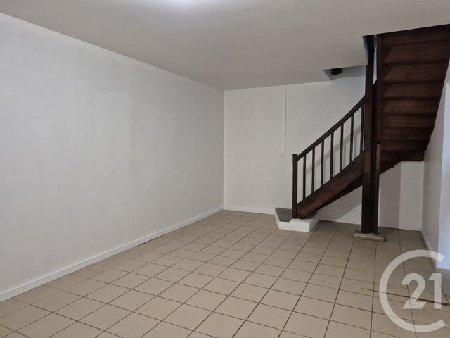 Maison &agrave; louer - 4 pi&egrave;ces - 90 m2 - Langon - 33 - AQUITAINE