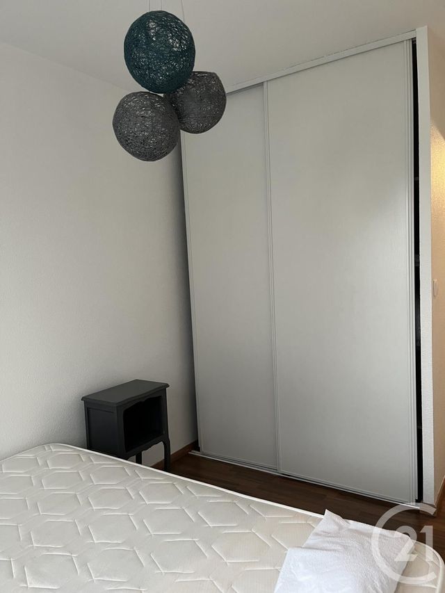 Appartement T3 &agrave; louer - 3 pi&egrave;ces - 64,28 m2 - Gironde Sur Dropt - 33 - AQUITAINE