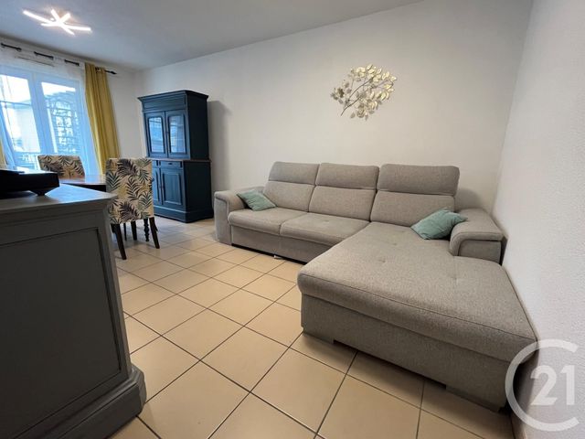 Appartement T3 &agrave; louer - 3 pi&egrave;ces - 64,28 m2 - Gironde Sur Dropt - 33 - AQUITAINE