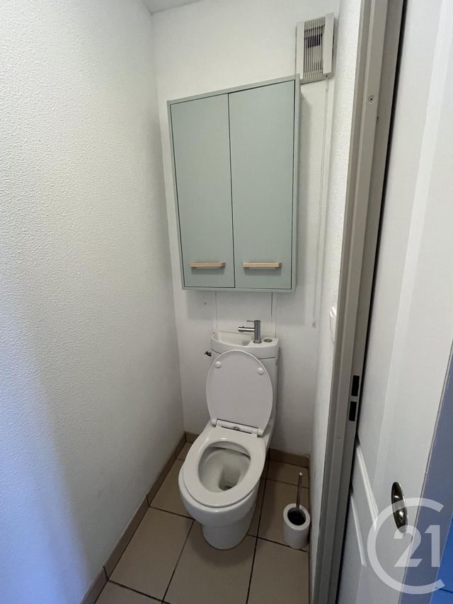 Appartement T3 &agrave; louer - 3 pi&egrave;ces - 64,28 m2 - Gironde Sur Dropt - 33 - AQUITAINE