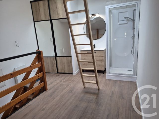 Appartement T1 &agrave; louer - 2 pi&egrave;ces - 26 m2 - La Reole - 33 - AQUITAINE