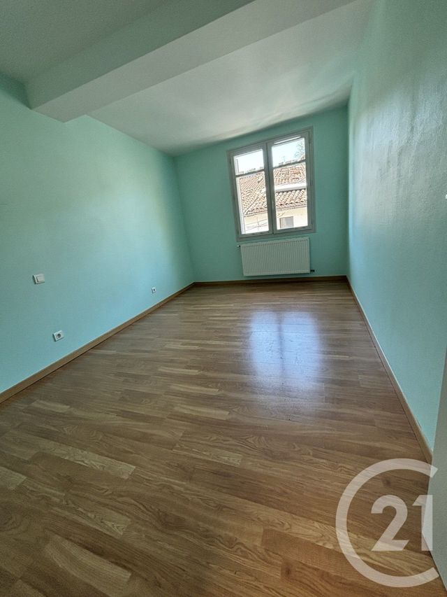 Maison &agrave; louer - 4 pi&egrave;ces - 107,61 m2 - La Reole - 33 - AQUITAINE