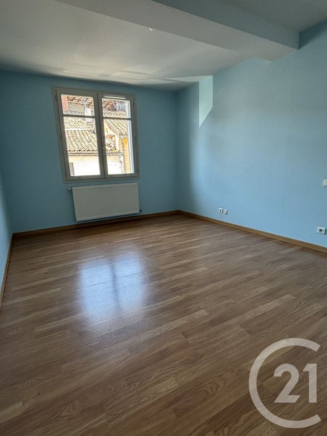 Maison &agrave; louer - 4 pi&egrave;ces - 107,61 m2 - La Reole - 33 - AQUITAINE