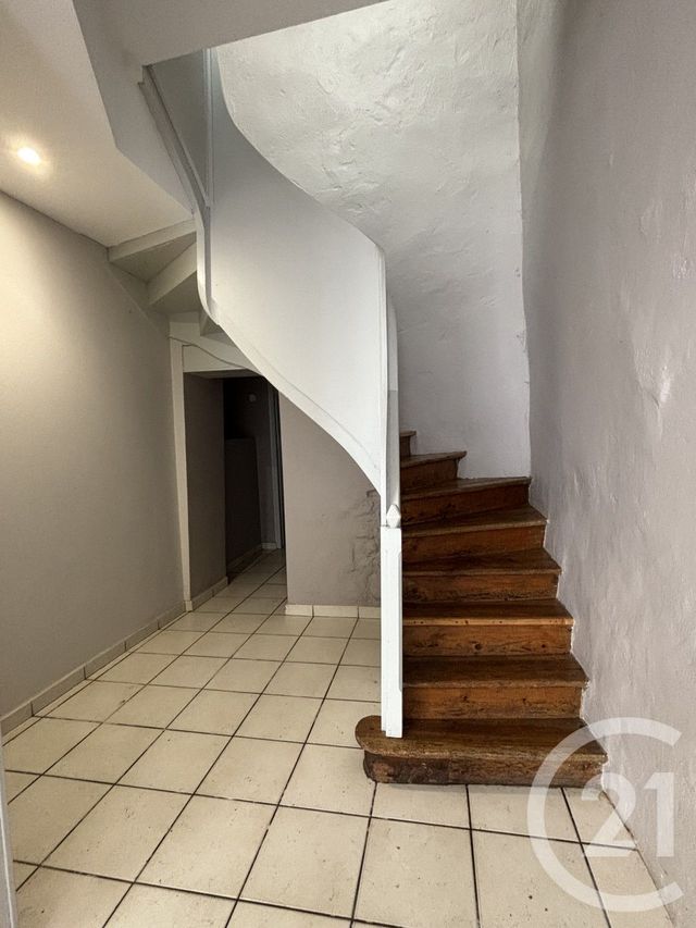 Maison &agrave; louer - 4 pi&egrave;ces - 107,61 m2 - La Reole - 33 - AQUITAINE