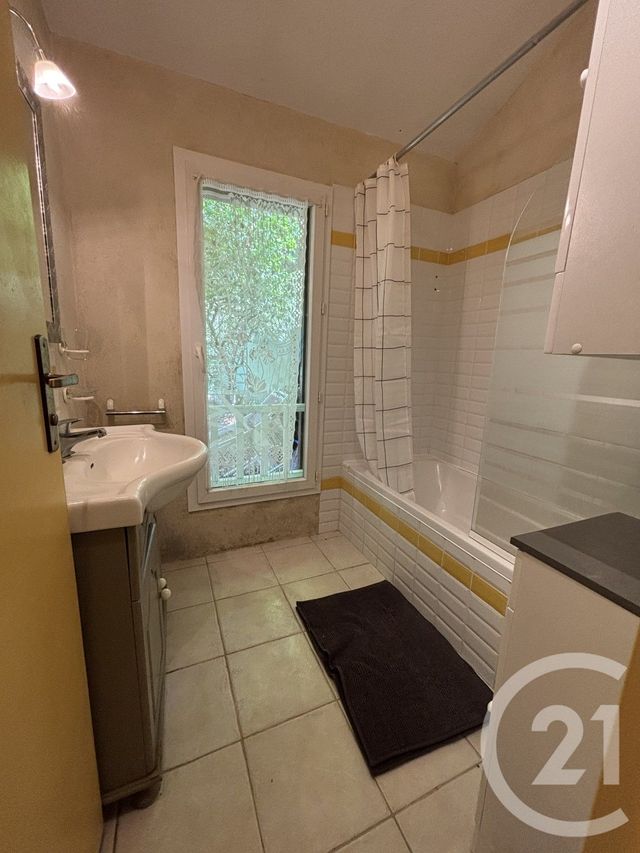 Maison &agrave; louer - 3 pi&egrave;ces - 66,87 m2 - Lerm Et Musset - 33 - AQUITAINE