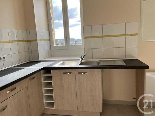 Maison &agrave; louer - 4 pi&egrave;ces - 106,89 m2 - St Martial - 33 - AQUITAINE