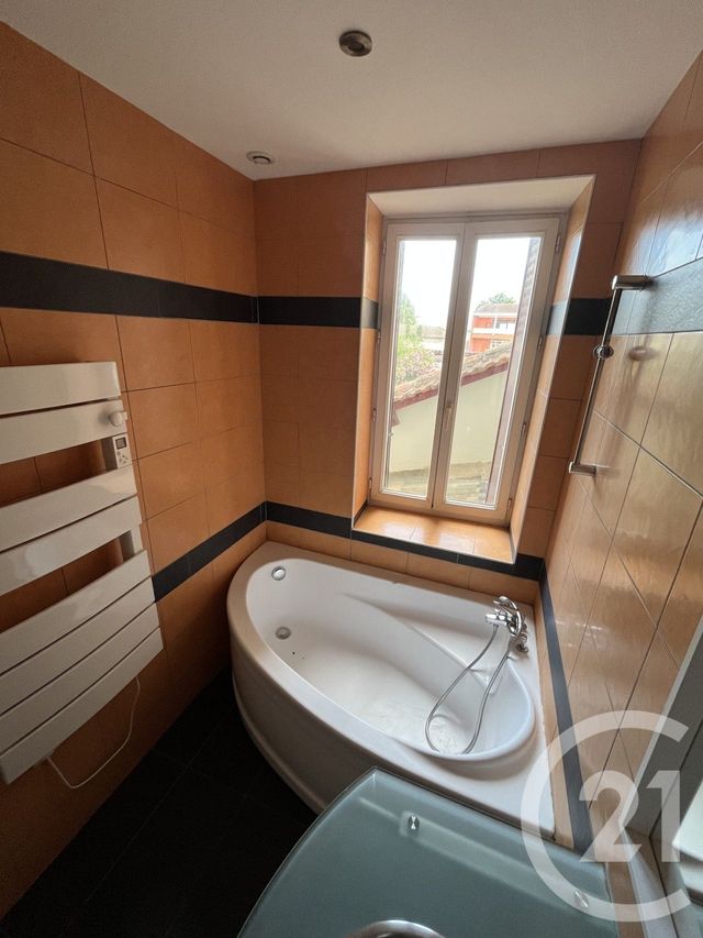 Appartement F4 &agrave; vendre - 5 pi&egrave;ces - 79 m2 - Langon - 33 - AQUITAINE