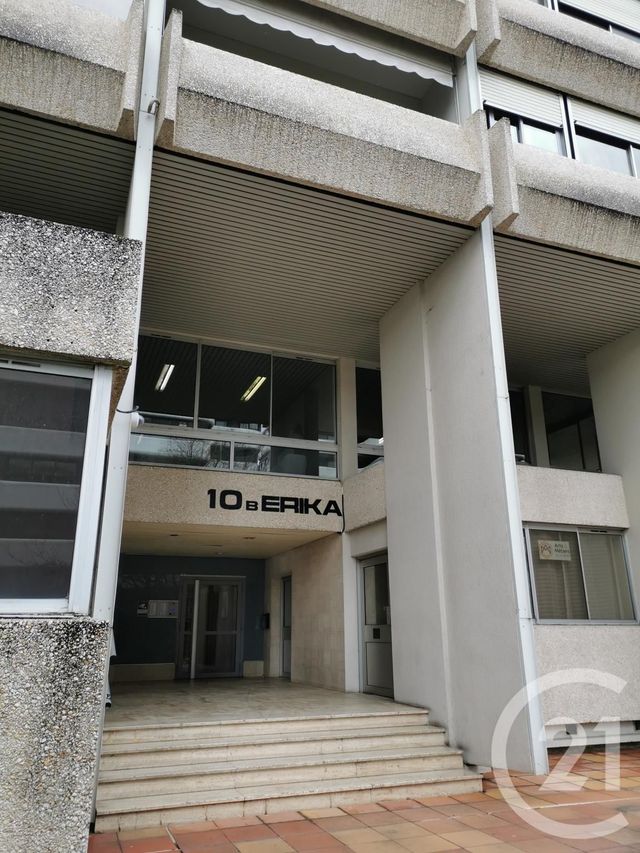 Appartement F3 &agrave; louer - 3 pi&egrave;ces - 75,02 m2 - Bordeaux - 33 - AQUITAINE