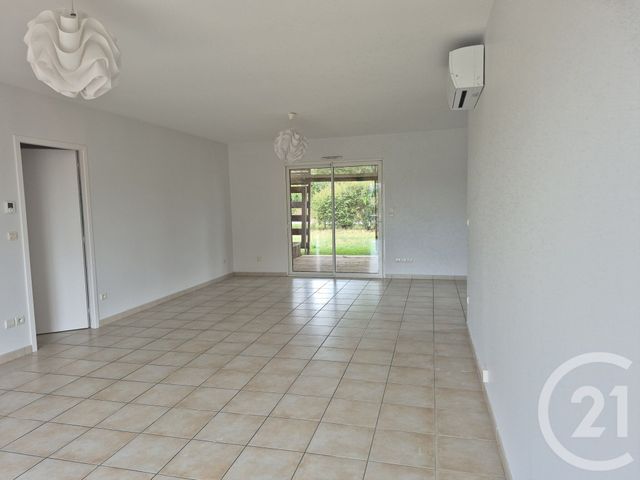 Maison &agrave; louer - 5 pi&egrave;ces - 112,54 m2 - Le Pian Sur Garonne - 33 - AQUITAINE