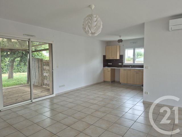Maison &agrave; louer - 5 pi&egrave;ces - 112,54 m2 - Le Pian Sur Garonne - 33 - AQUITAINE