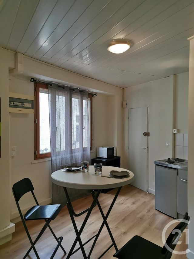 Appartement F1 &agrave; louer - 1 pi&egrave;ce - 21,87 m2 - Langon - 33 - AQUITAINE