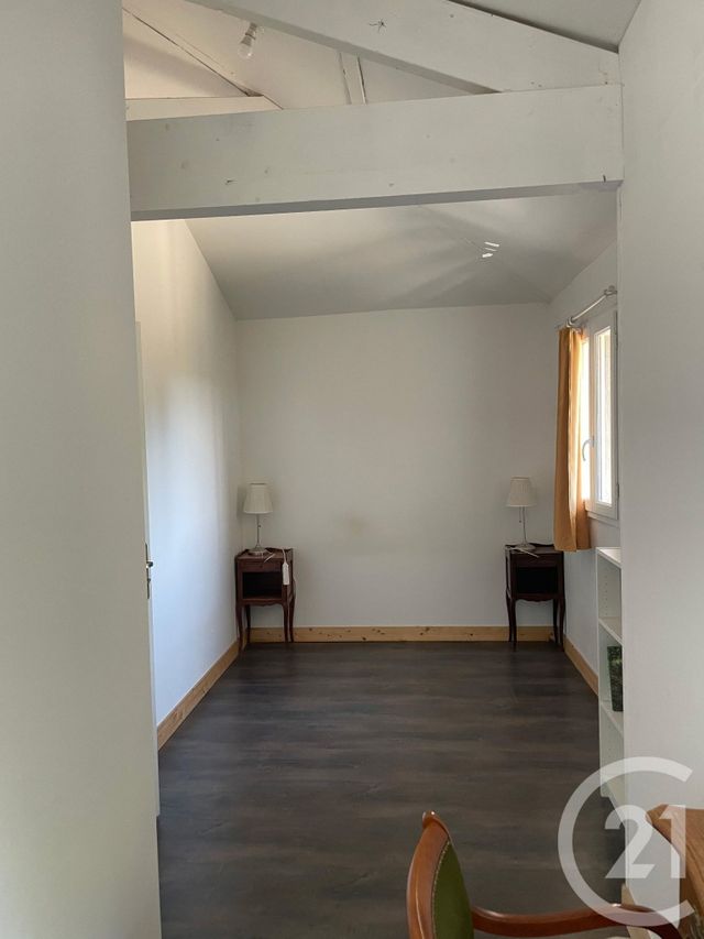 Maison &agrave; louer - 3 pi&egrave;ces - 66 m2 - Preignac - 33 - AQUITAINE