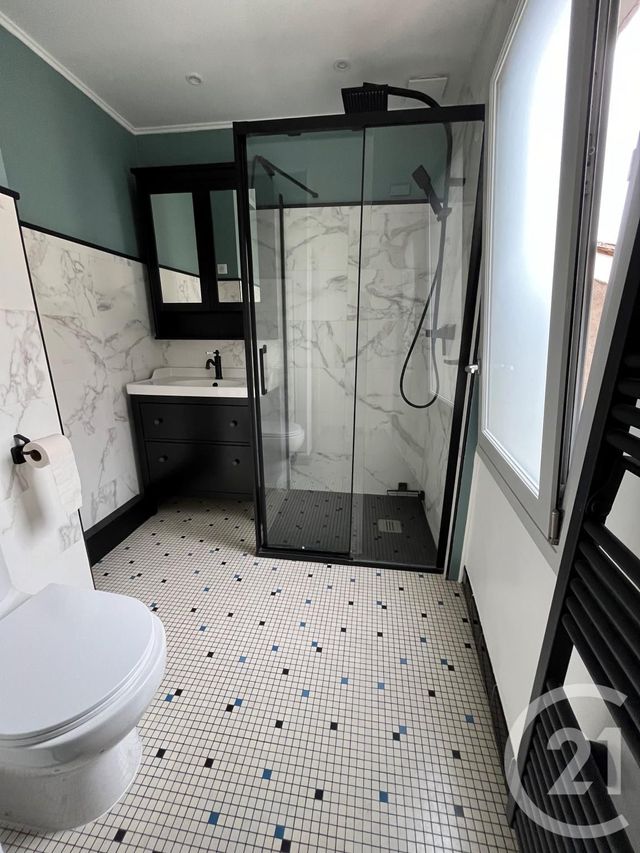 Maison &agrave; louer - 3 pi&egrave;ces - 72 m2 - La Reole - 33 - AQUITAINE