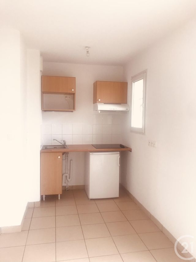 Appartement T2 &agrave; louer - 2 pi&egrave;ces - 41,51 m2 - Gironde Sur Dropt - 33 - AQUITAINE