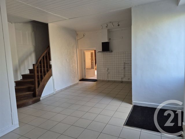 Appartement F3 &agrave; louer - 3 pi&egrave;ces - 60,18 m2 - Langon - 33 - AQUITAINE