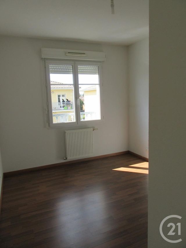 Appartement T2 &agrave; louer - 2 pi&egrave;ces - 38,86 m2 - Gironde Sur Dropt - 33 - AQUITAINE