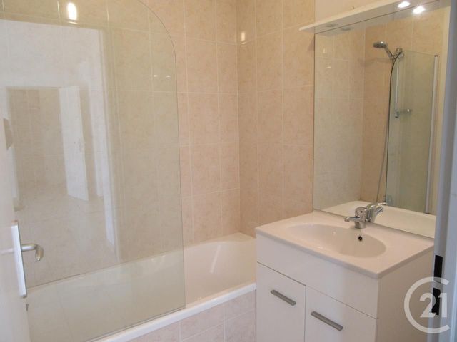 Appartement T2 &agrave; louer - 2 pi&egrave;ces - 38,86 m2 - Gironde Sur Dropt - 33 - AQUITAINE