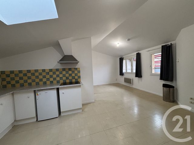 Appartement T2 &agrave; louer - 2 pi&egrave;ces - 39,82 m2 - La Reole - 33 - AQUITAINE
