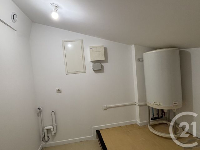 Appartement T2 &agrave; louer - 2 pi&egrave;ces - 39,82 m2 - La Reole - 33 - AQUITAINE