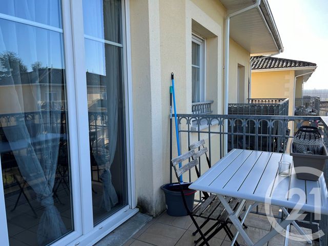Appartement T3 &agrave; louer - 3 pi&egrave;ces - 60,96 m2 - Gironde Sur Dropt - 33 - AQUITAINE