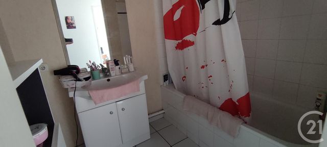 Appartement T3 &agrave; vendre - 3 pi&egrave;ces - 50,77 m2 - La Reole - 33 - AQUITAINE