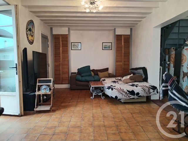 Maison à vendre - 5 pièces - 171 m2 - Landiras - 33 - AQUITAINE