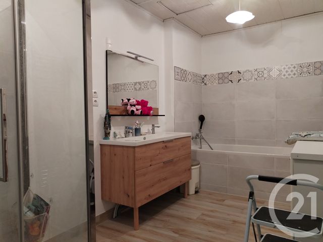 Maison à vendre - 5 pièces - 171 m2 - Landiras - 33 - AQUITAINE