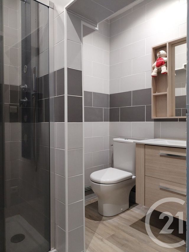 Maison à vendre - 5 pièces - 171 m2 - Landiras - 33 - AQUITAINE