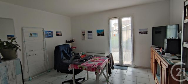Appartement T2 à vendre - 2 pièces - 32,87 m2 - La Reole - 33 - AQUITAINE
