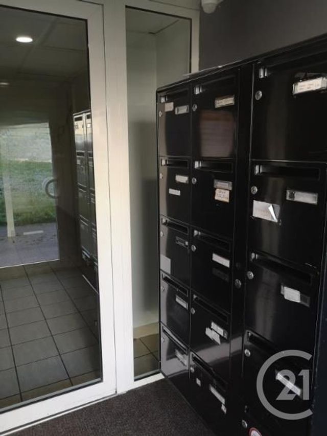 Appartement T3 à vendre - 3 pièces - 60,79 m2 - Gironde Sur Dropt - 33 - AQUITAINE