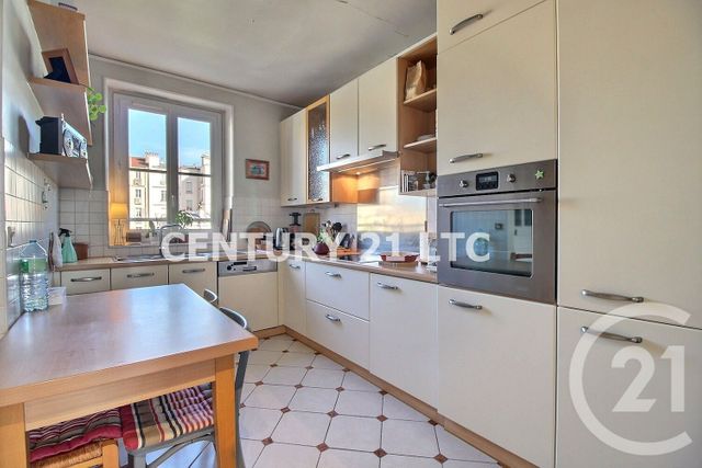 Appartement F4 à vendre - 4 pièces - 80,93 m2 - St Maurice - 94 - ILE-DE-FRANCE