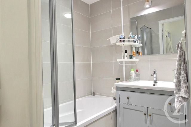 Appartement F3 à vendre - 3 pièces - 63,92 m2 - St Maurice - 94 - ILE-DE-FRANCE