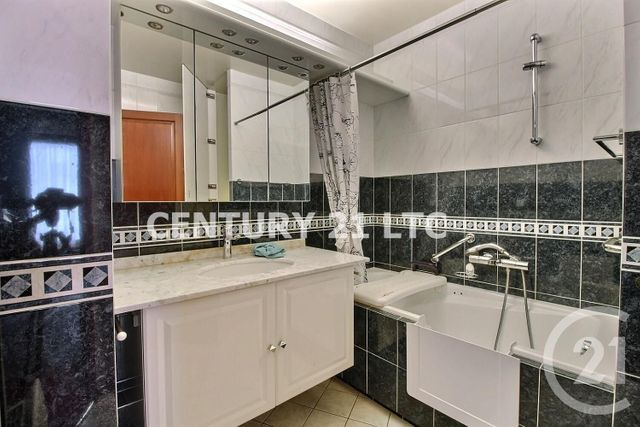 Appartement F3 &agrave; vendre - 3 pi&egrave;ces - 70,71 m2 - Charenton Le Pont - 94 - ILE-DE-FRANCE