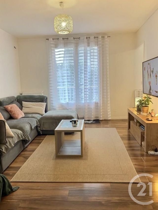 Appartement F2 à louer - 2 pièces - 45,22 m2 - Champigny Sur Marne - 94 - ILE-DE-FRANCE