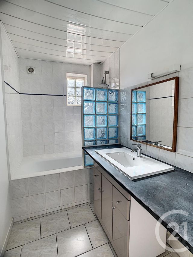 Appartement F2 à louer - 2 pièces - 45,22 m2 - Champigny Sur Marne - 94 - ILE-DE-FRANCE