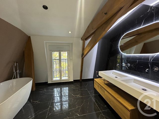 Maison à louer - 8 pièces - 232,13 m2 - St Maurice - 94 - ILE-DE-FRANCE