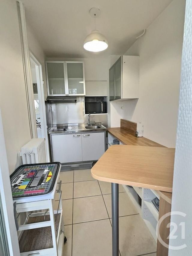 Appartement Studio &agrave; louer - 1 pi&egrave;ce - 26,61 m2 - Charenton Le Pont - 94 - ILE-DE-FRANCE